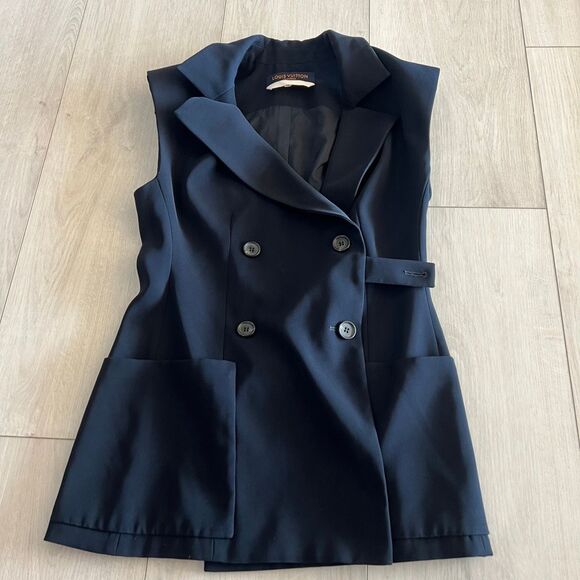 Louis Vuitton Women's Sleeveless Uniform Blazer Vest. Size 38 - Picture 1 of 9